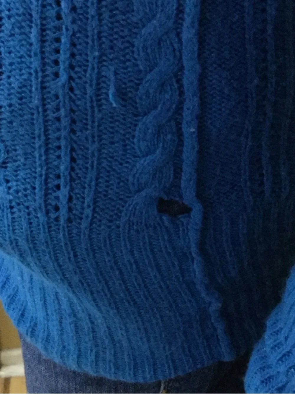 Abercrombie & Fitch Bright Blue Cable-Knit V-Neck Sweater - Picture 5 of 9